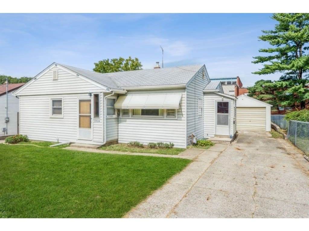 3324 Washington Avenue - Photo 1