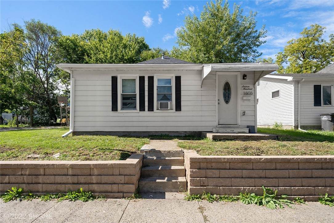 1606 21st Street - Photo 1