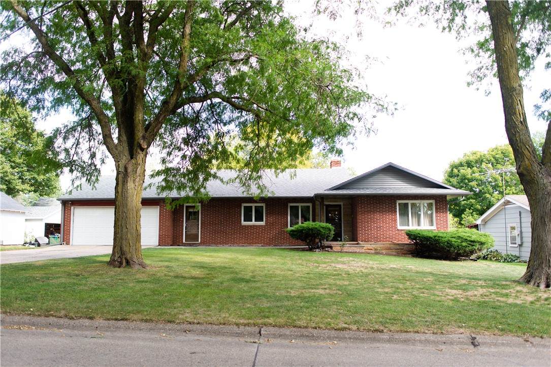 305 4th Street - Photo 1