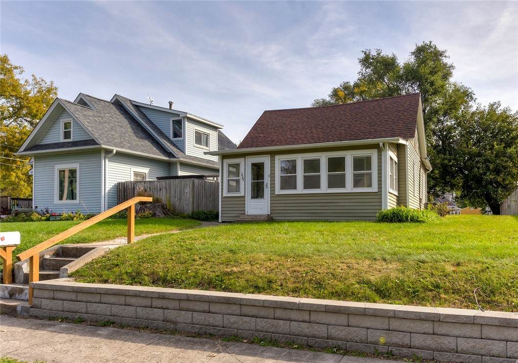 329 9th Street - Photo 1