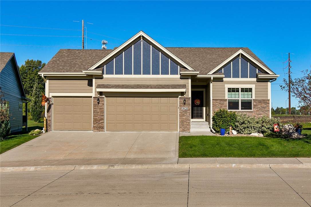 2826 Cedarwood Lane - Photo 1