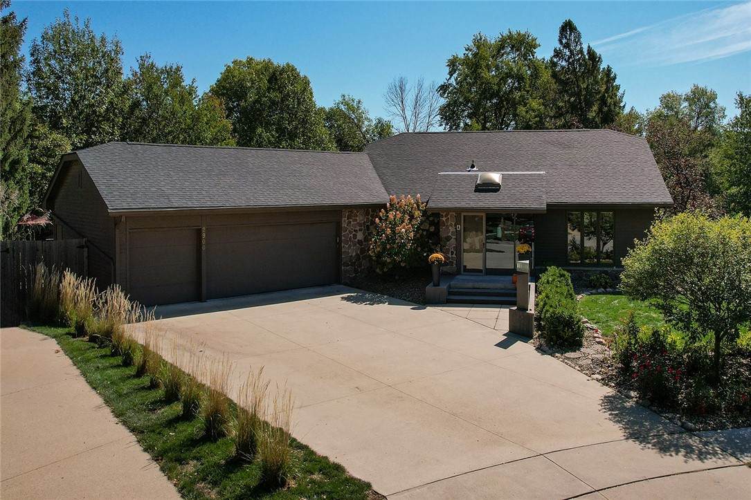 2900 Orchard Drive - Photo 1