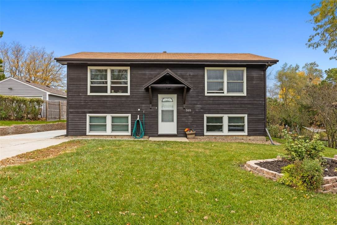 305 Van Buren Drive - Photo 1