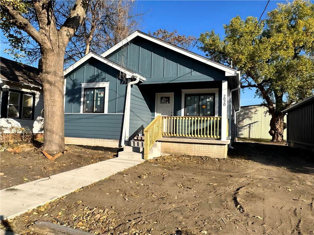 2020 Maple Street - Photo 1