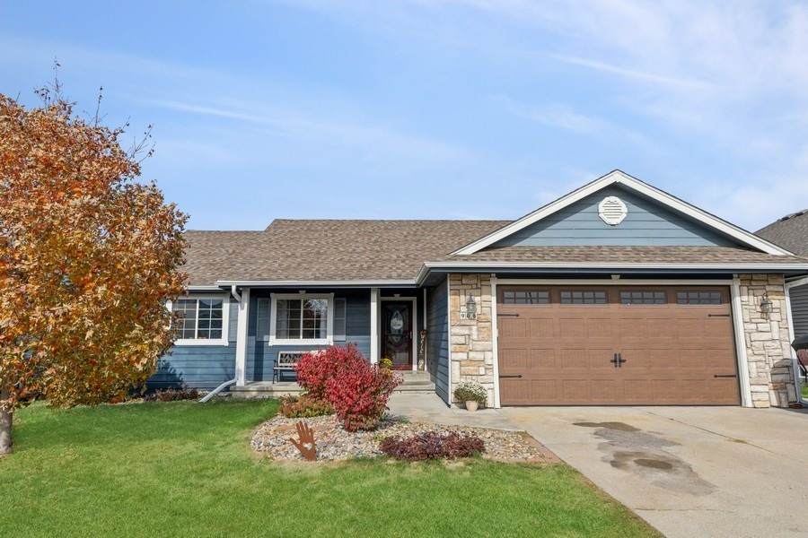 900 14th Street - Photo 1