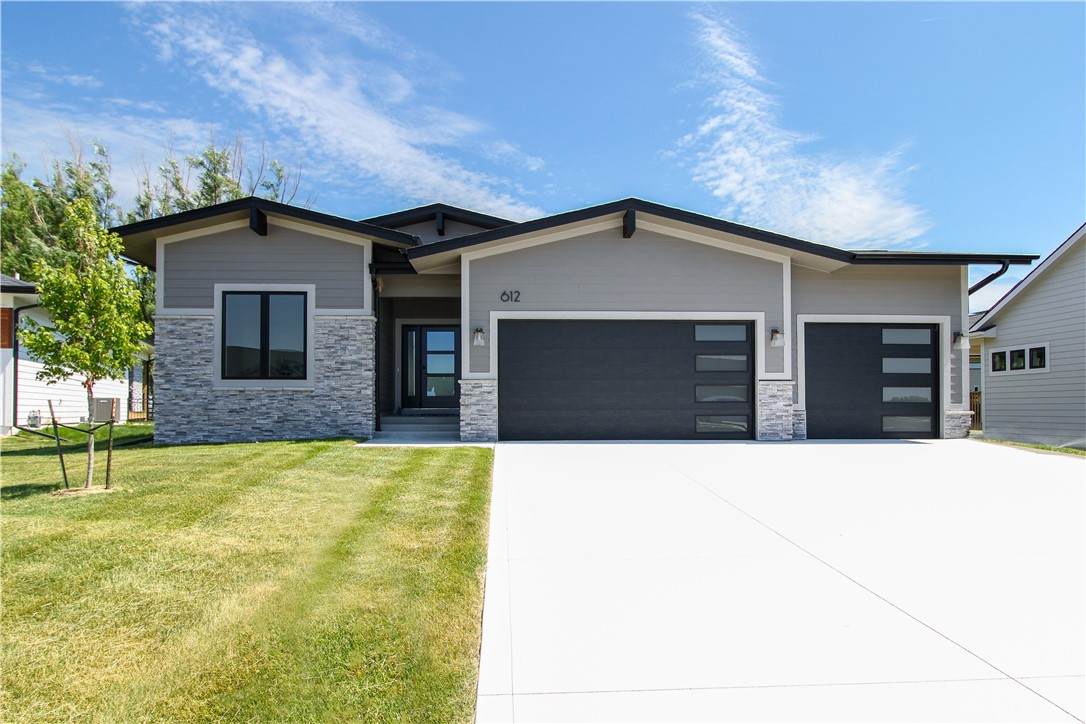 612 Elkwood Circle - Photo 1