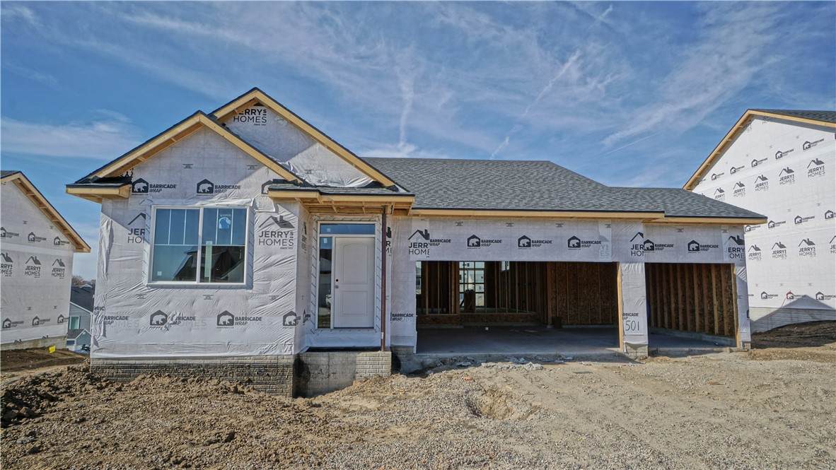 501 19th Street - Photo 1