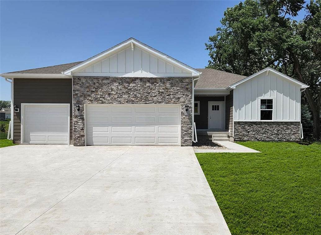 5418 145th Street - Photo 1