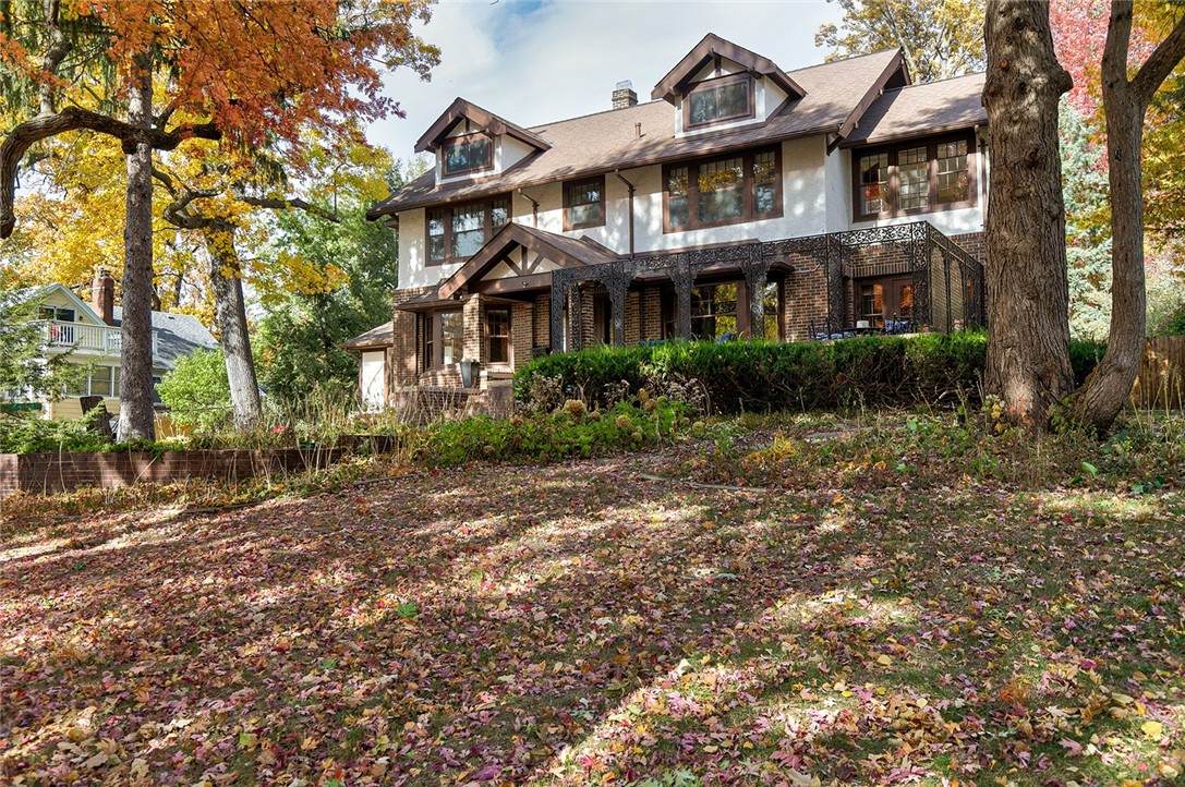 5505 Waterbury Road - Photo 1