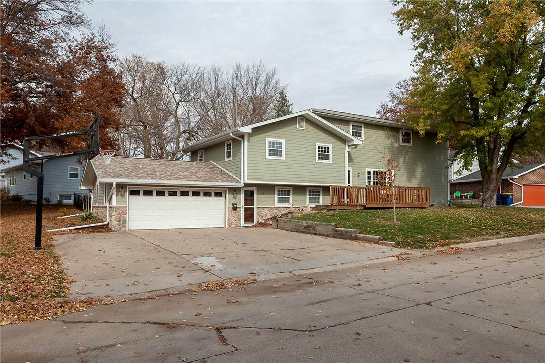 404 Cedar Drive - Photo 1