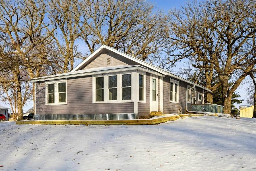 819 Main Street - Photo 1