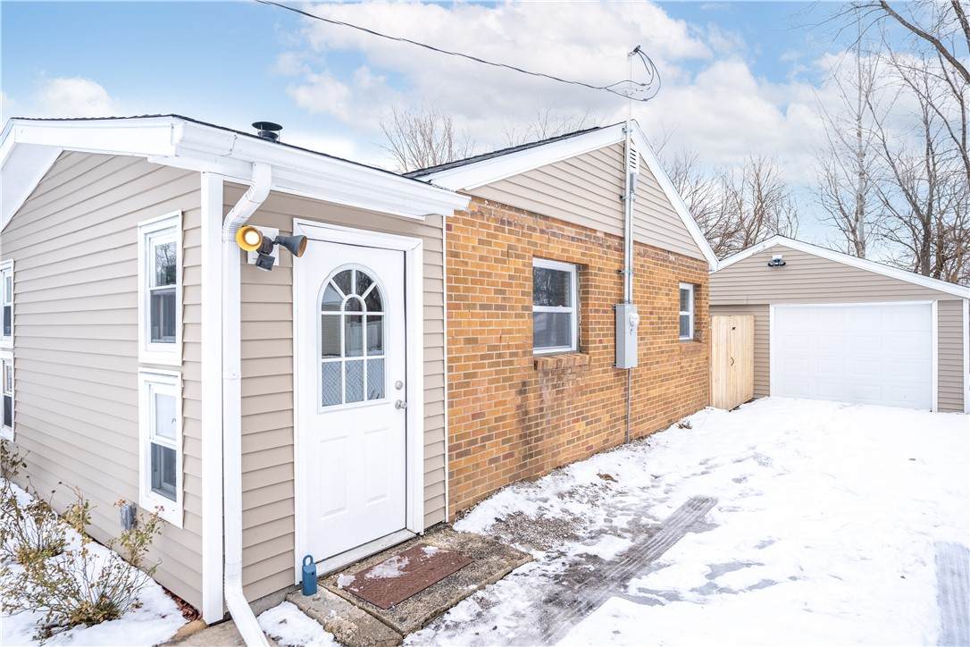 2307 Morton Avenue - Photo 1