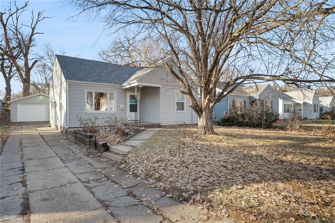 2518 33rd Street - Photo 1