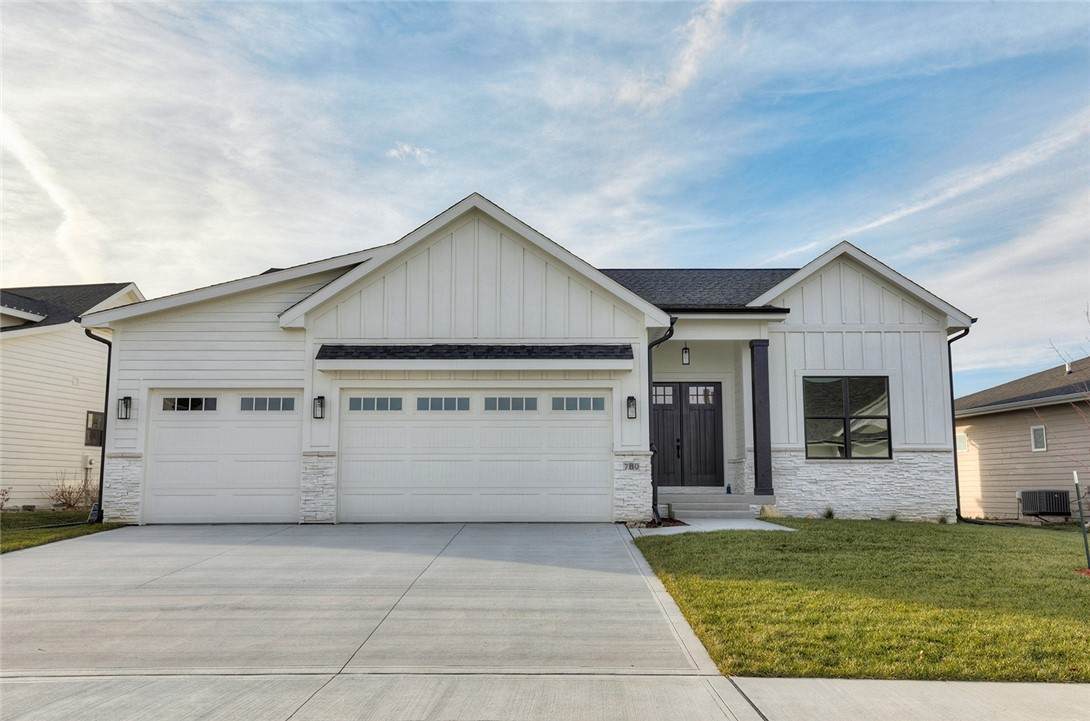 780 Badger Lane - Photo 1