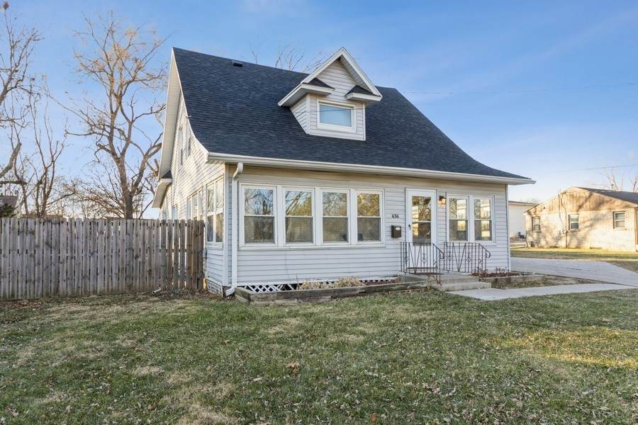 636 13th Street - Photo 1