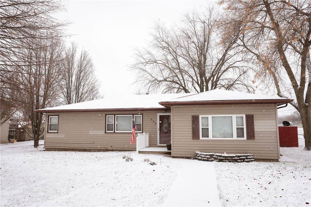 528 9th Street - Photo 1