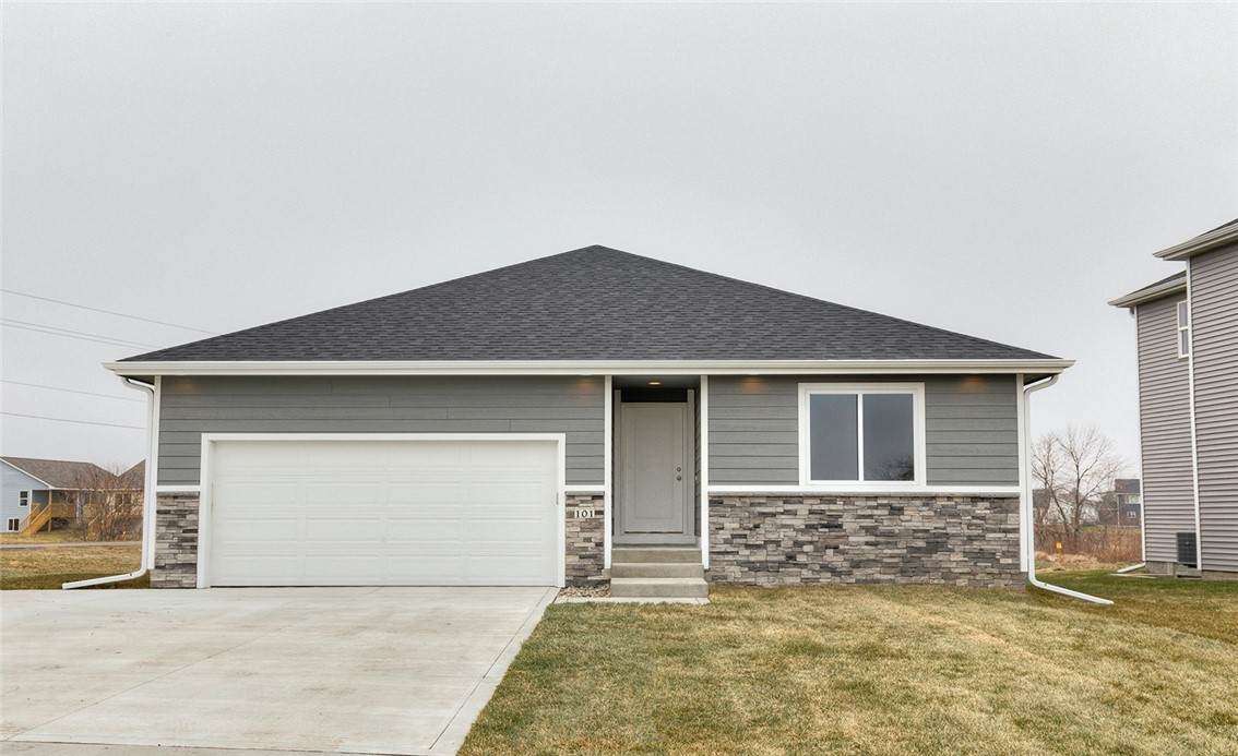 101 Creekside Drive - Photo 1