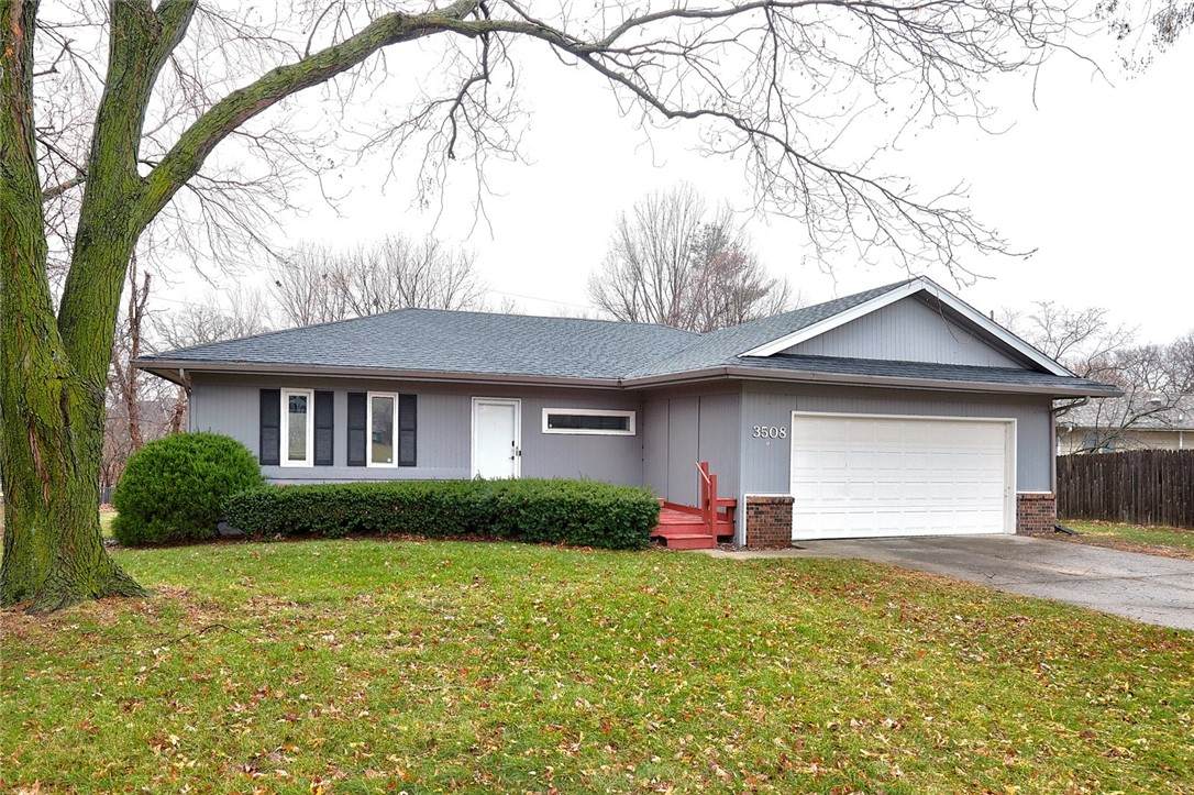 3508 Maple Street - Photo 1