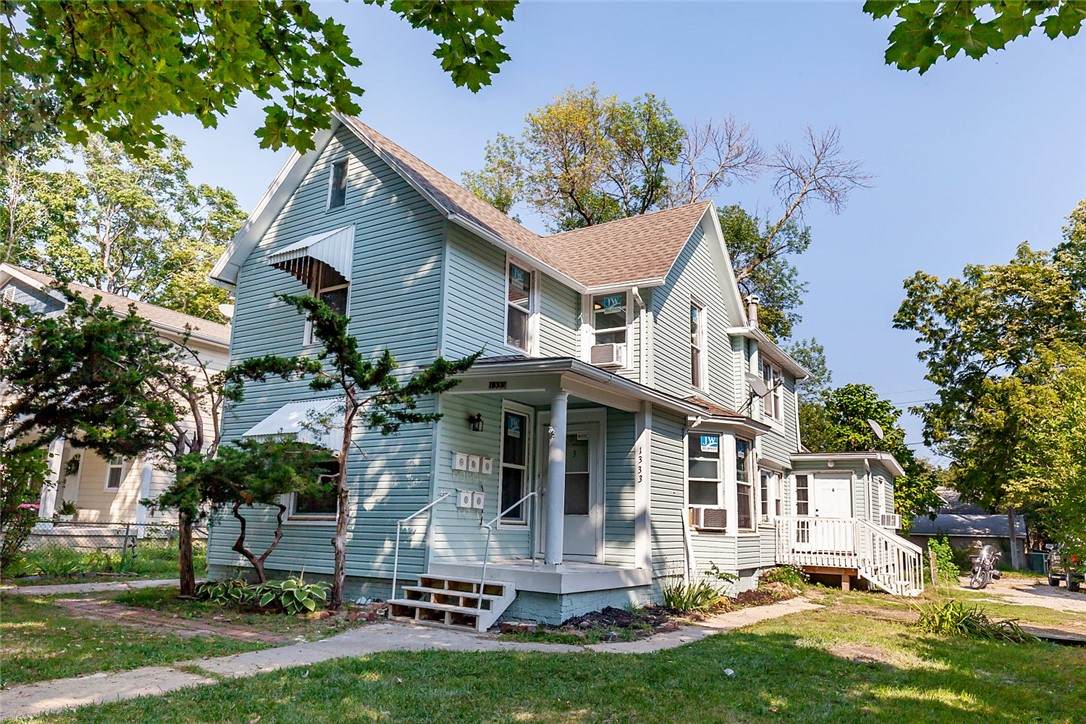 1333 22nd Street - Photo 1