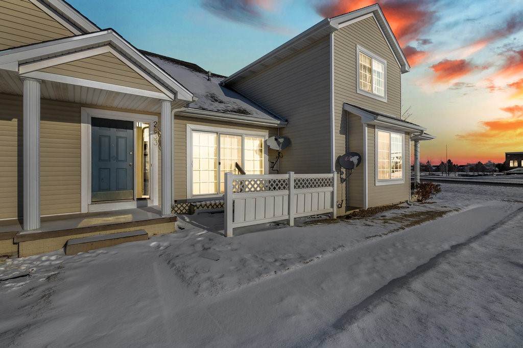 2633 Heritage Avenue - Photo 1