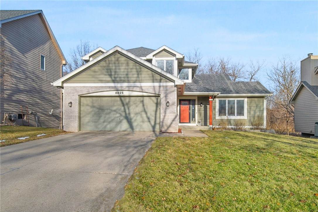 8825 Highland Oaks Drive - Photo 1
