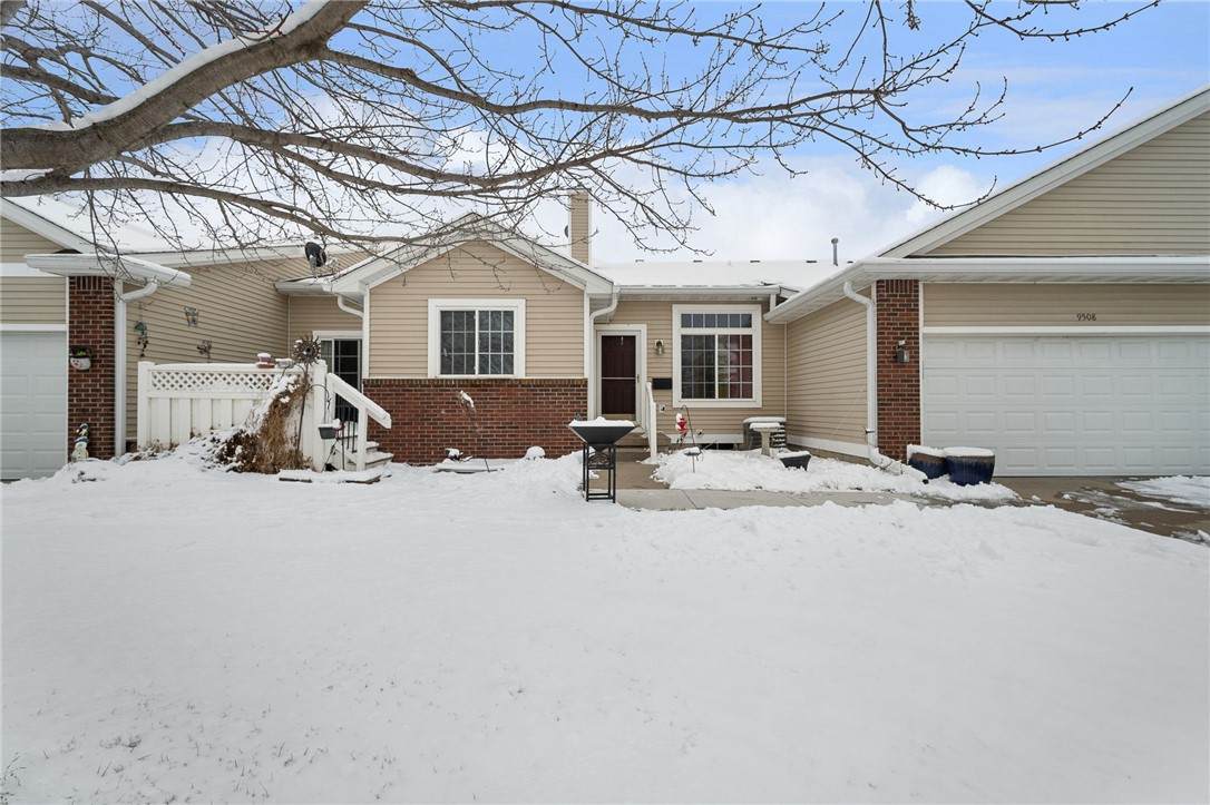 9508 White Oak Lane - Photo 1