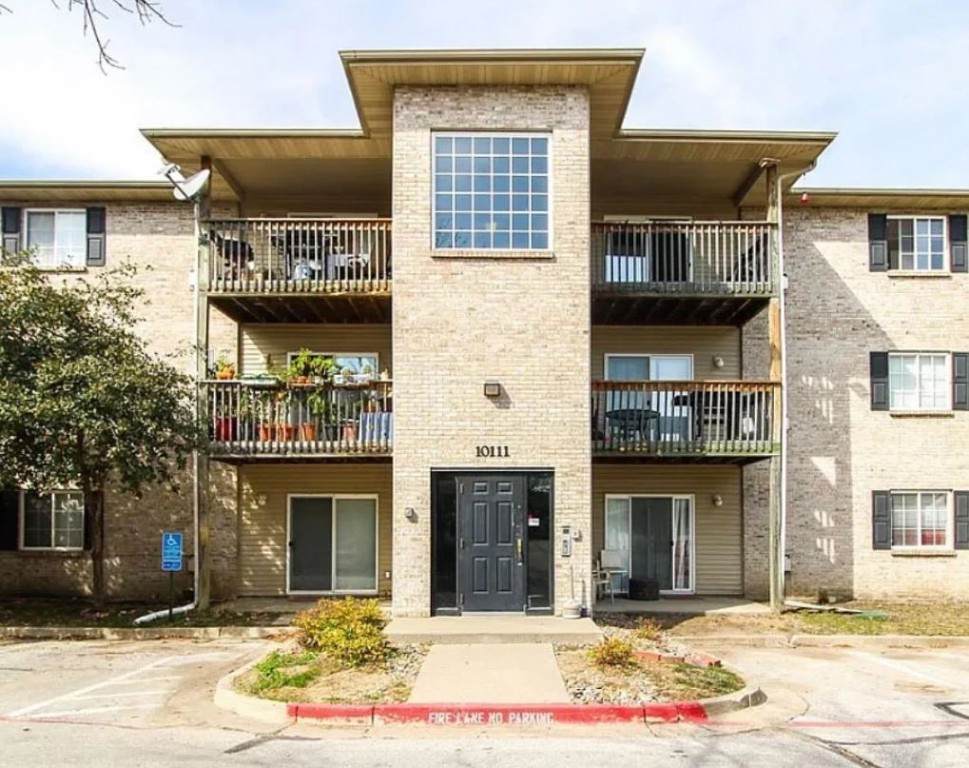 10111 Sutton Drive - Photo 1
