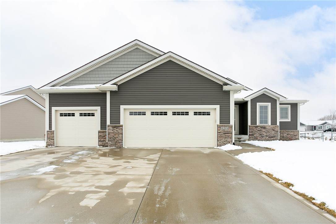 4204 Maple Court - Photo 1