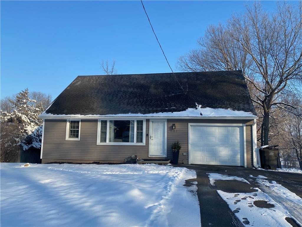 607 Payton Avenue - Photo 1