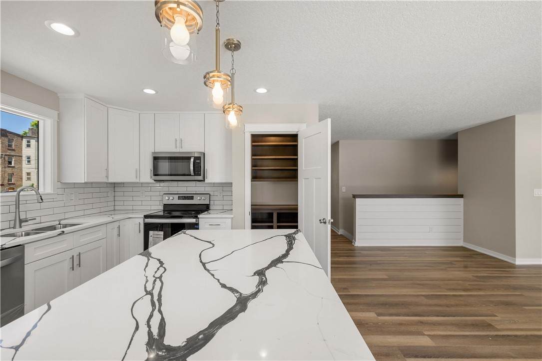 420 Orchard Avenue - Photo 1