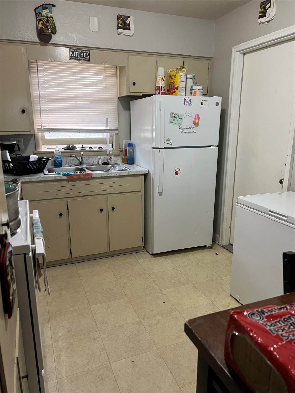 1304 Wall Avenue - Photo 1