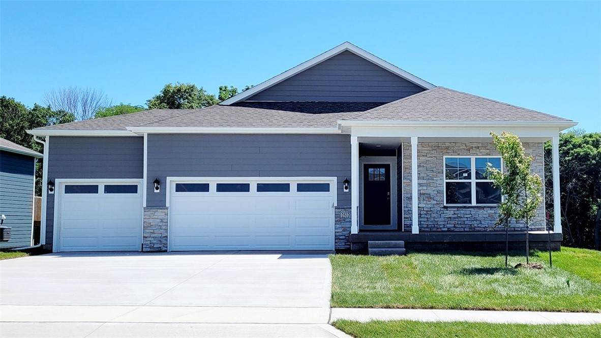 429 Meadows Court - Photo 1
