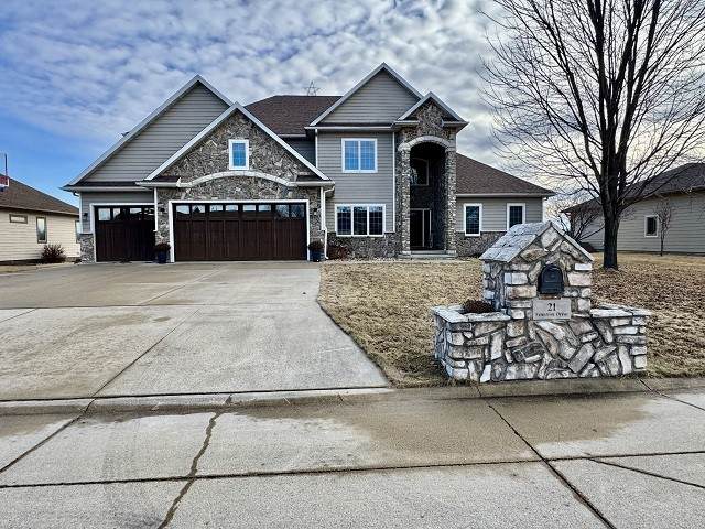 21 Venetian Drive - Photo 1