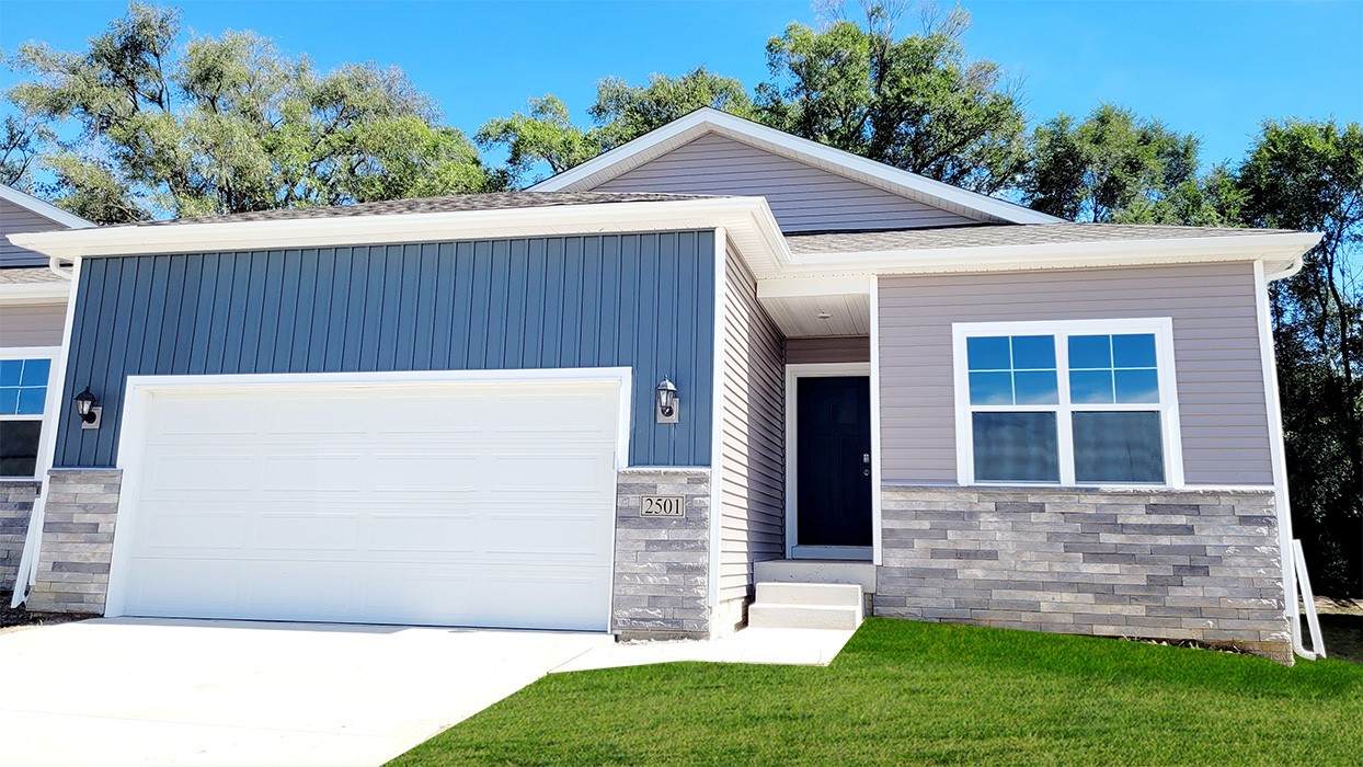 2539 Brook View Drive - Photo 1