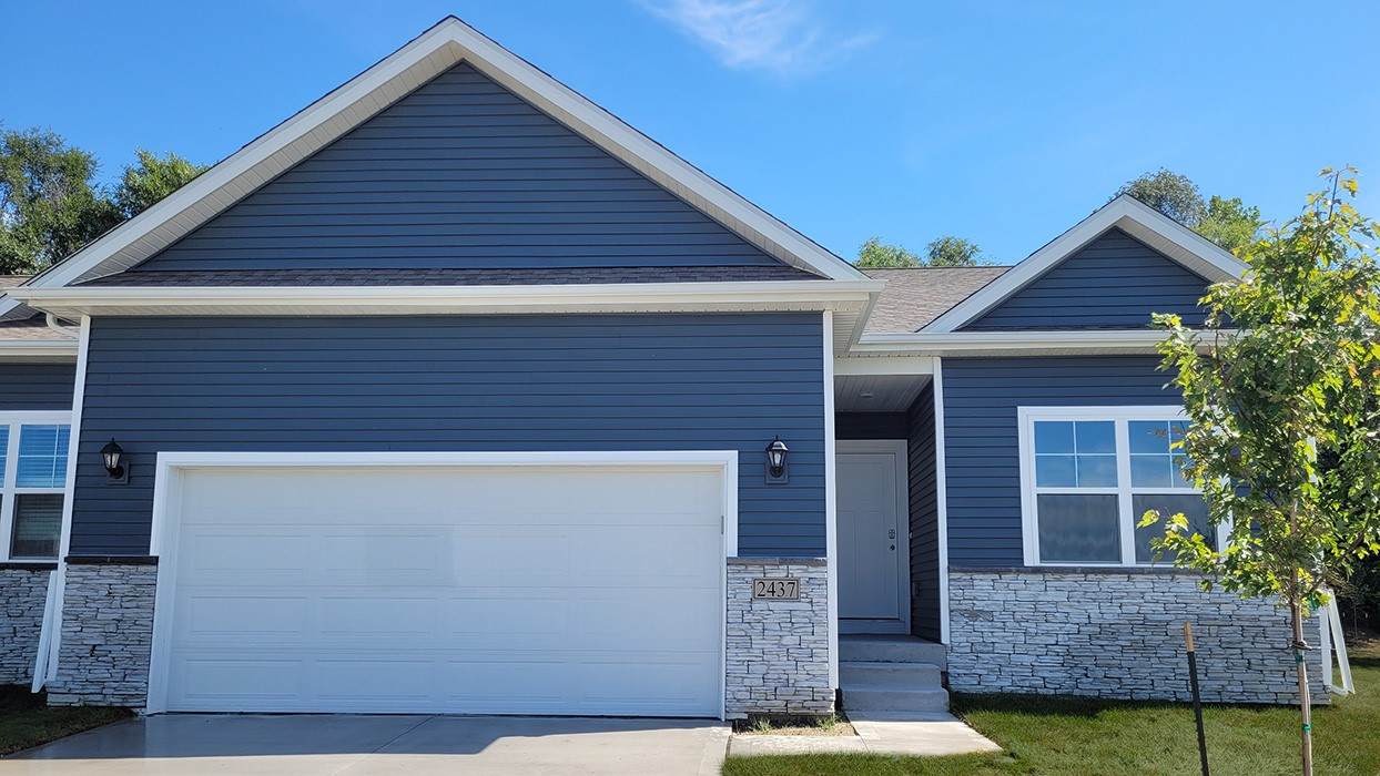 2609 Brook View Drive - Photo 1