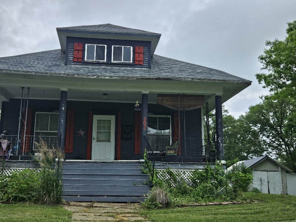 303 Central Avenue - Photo 1