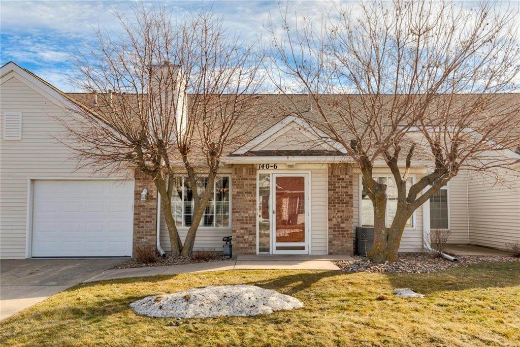 140 Georgetown Boulevard - Photo 1