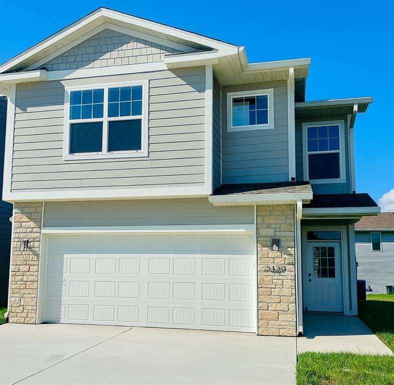 5420 153rd Street - Photo 1