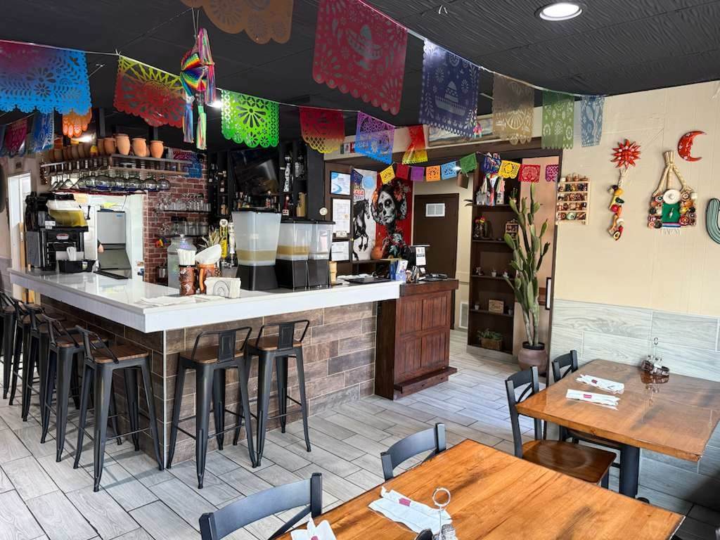 909 Main Street - Photo 1