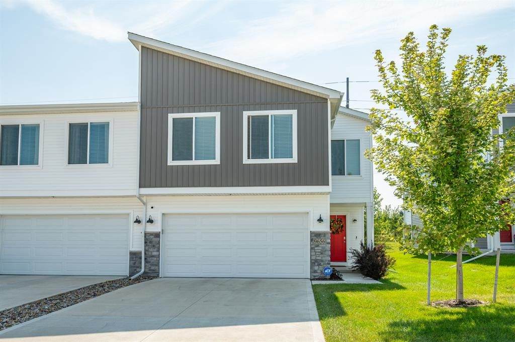 9656 Heightsview Drive - Photo 1