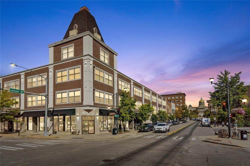 400 Locust Street - Photo 1
