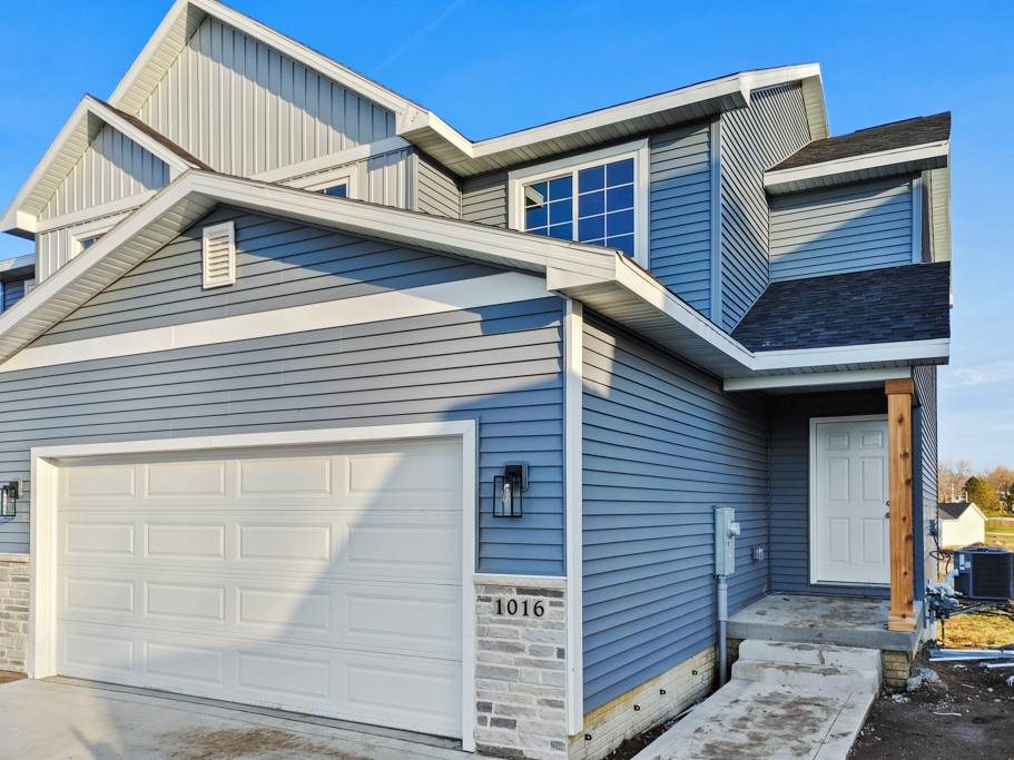 606 Ash Avenue - Photo 1