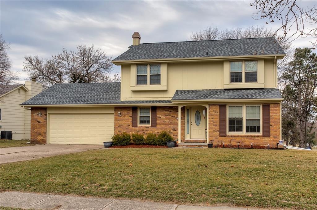 924 45th Street - Photo 1