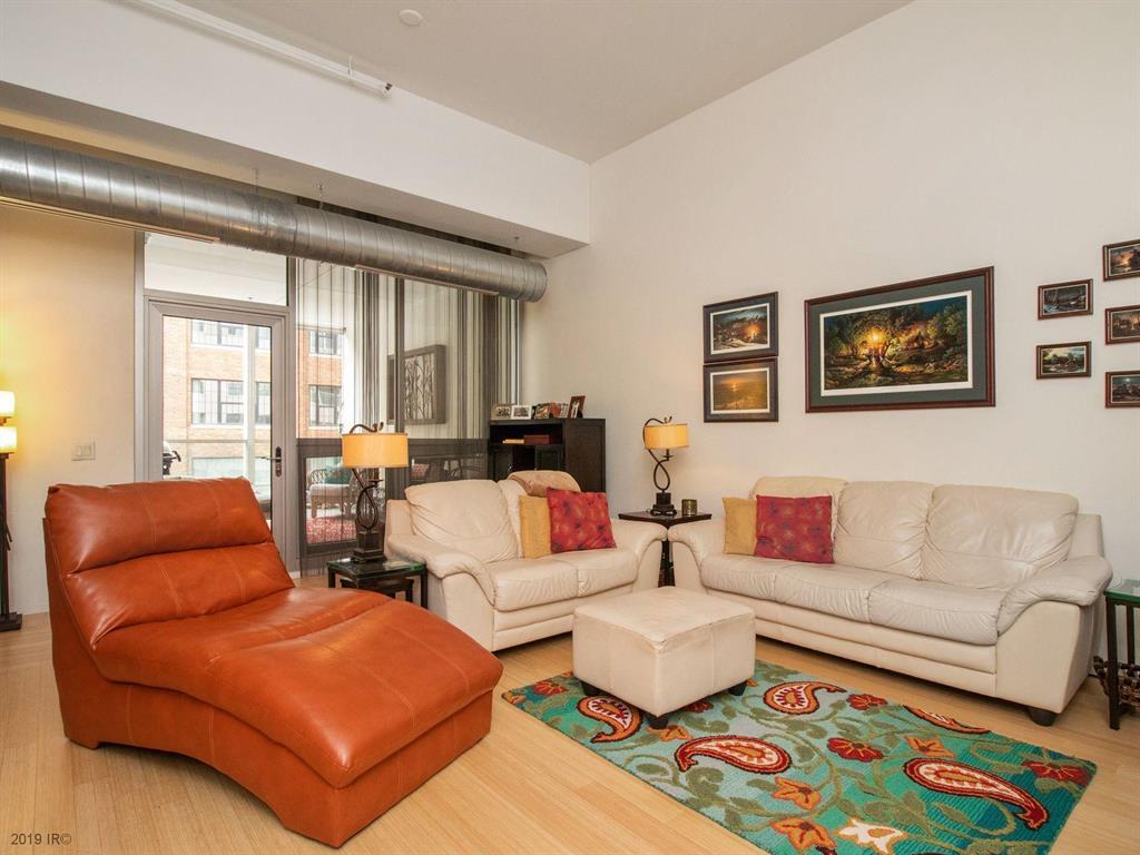 111 10th Street - Photo 1