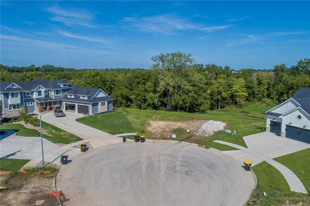 1015 Badger Lane - Photo 1
