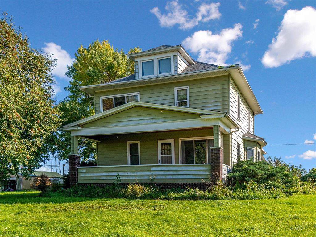 1434 390th Street - Photo 1