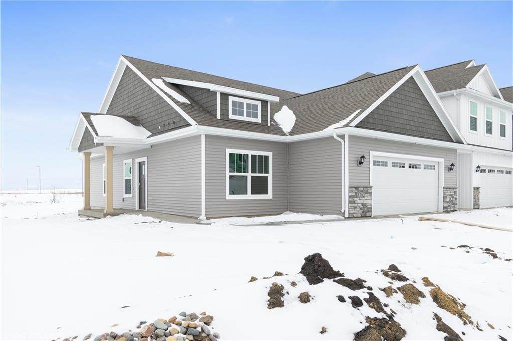 3301 Linwood Lane - Photo 1