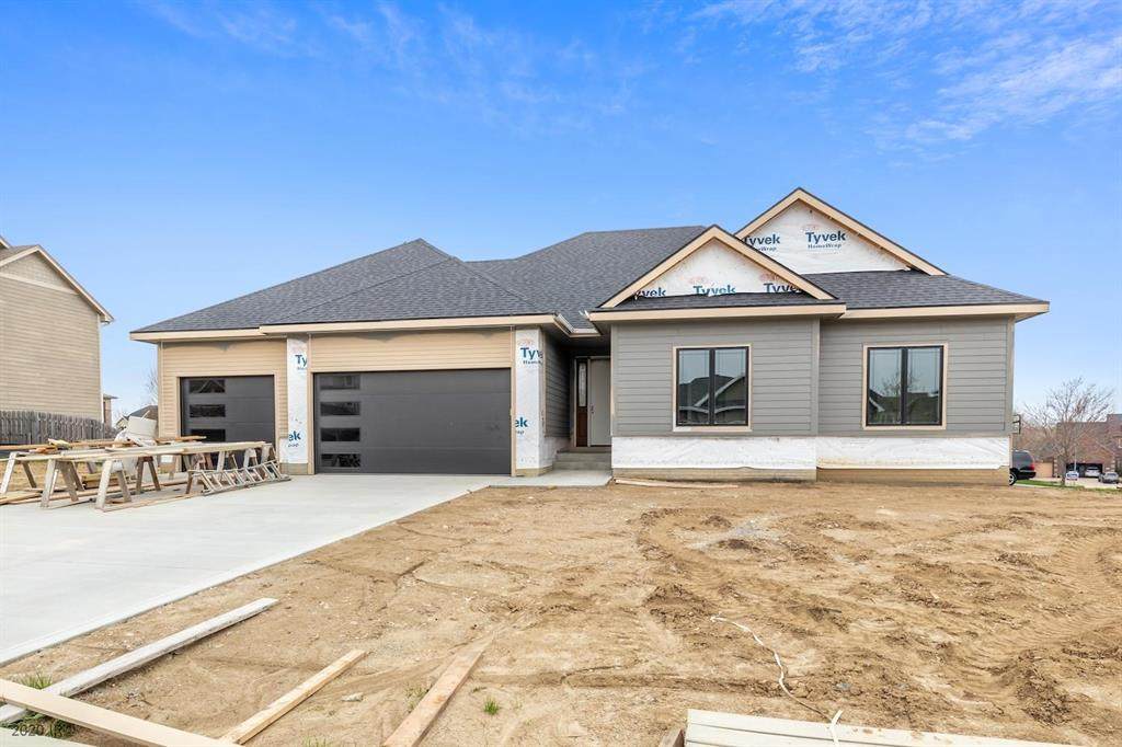 585 Spyglass Lane - Photo 1