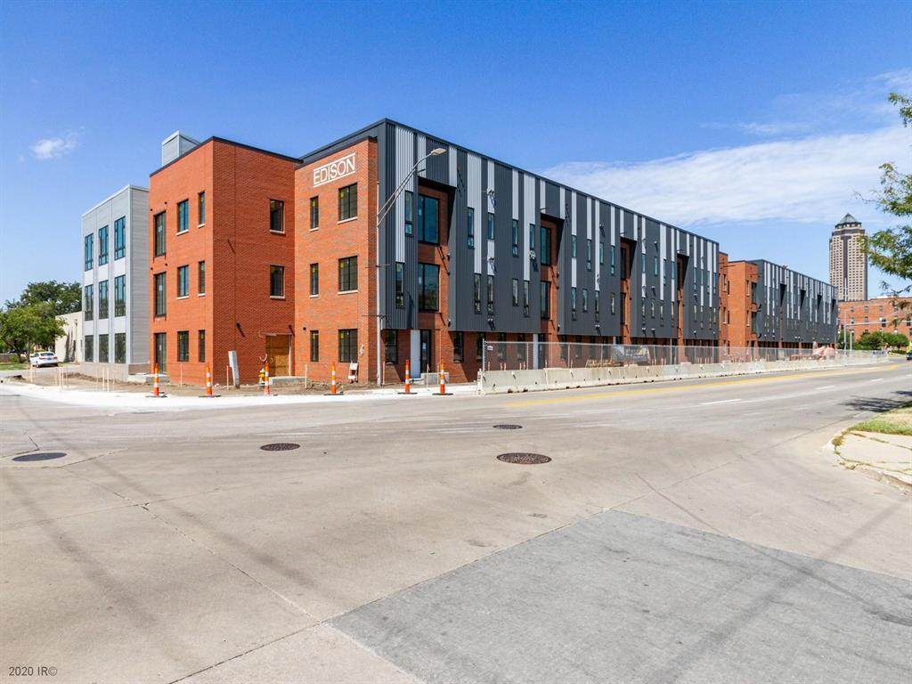 400 7th Street - Photo 1
