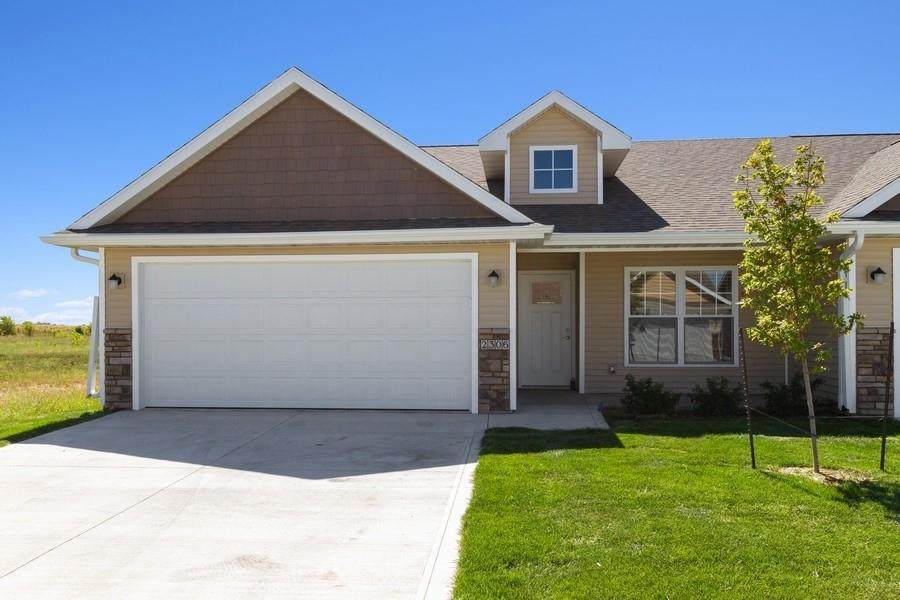 2504 6th Street - Photo 1